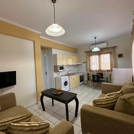 Aura Apartment Ofrínion