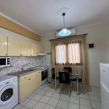 Aura Apartment *